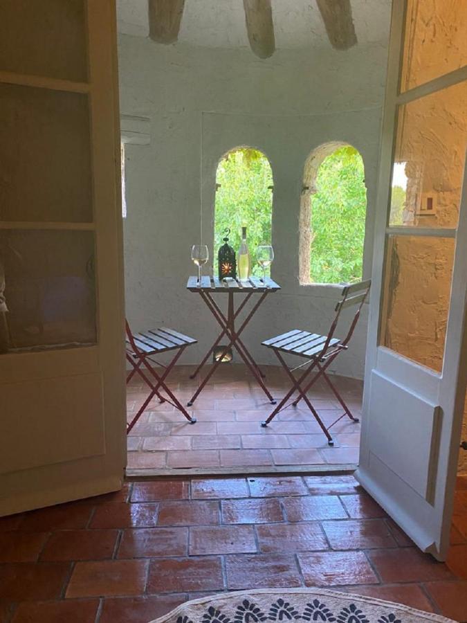 Domaine Le Petit Hameau Aparthotel Cotignac Buitenkant foto