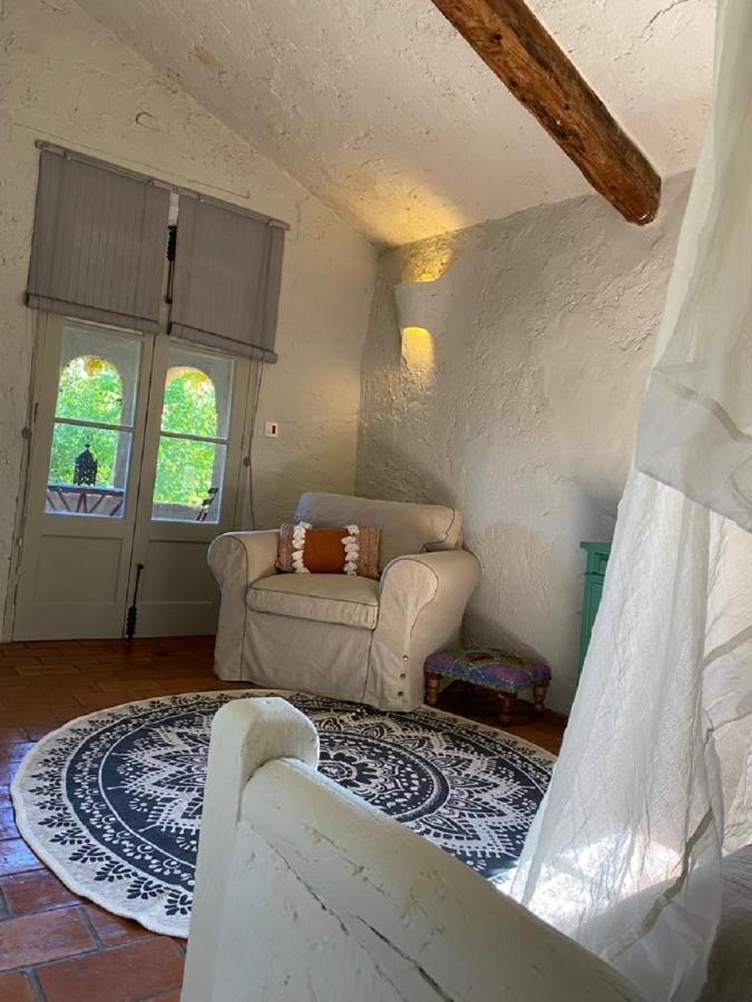 Domaine Le Petit Hameau Aparthotel Cotignac Buitenkant foto