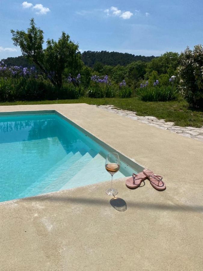 Domaine Le Petit Hameau Aparthotel Cotignac Buitenkant foto